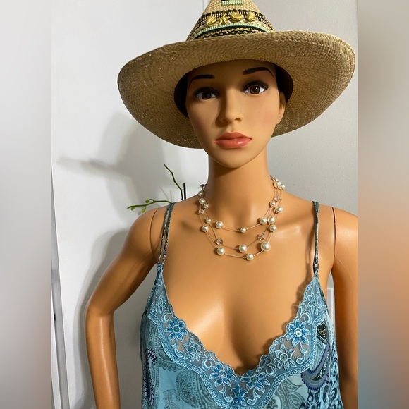 Elegant Multi-Strand Pearl & Crystal Necklace - White - Picture 3 of 14